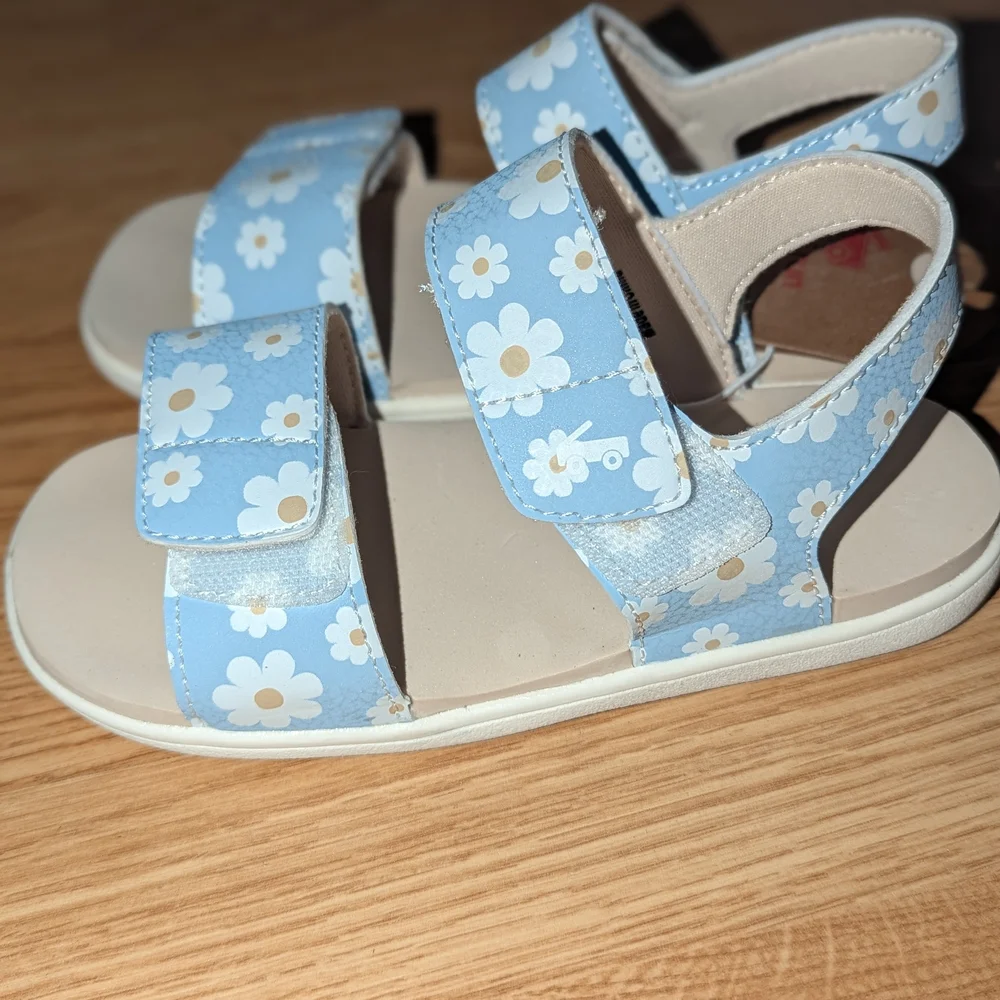 See Kai Run Light Blue Daisy Kids Sandals 7-8 Years Old - Picture 1 of 3